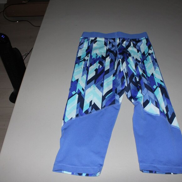 Blue Nike Pro Capris Siize Large - Picture 4 of 5